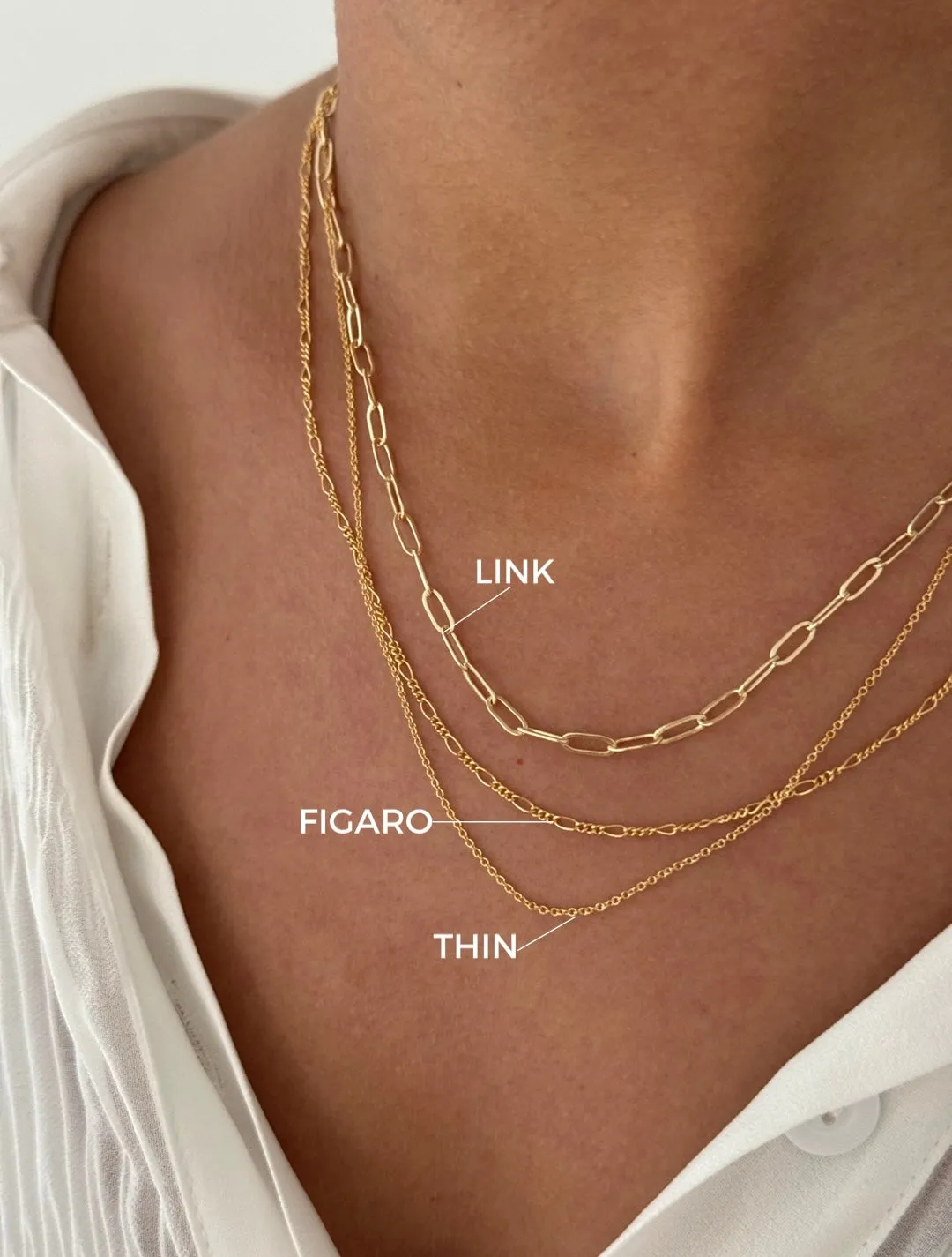 ENGRAVED CIRCLE NECKLACE