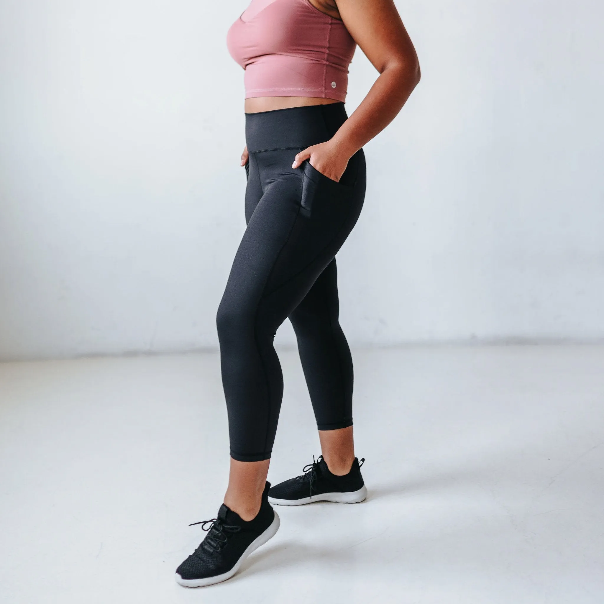 Lux Epic 7/8 Capris - Black
